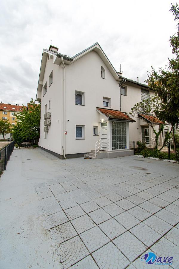 Apartment Modern Wave Near The Airport Velika Gorica